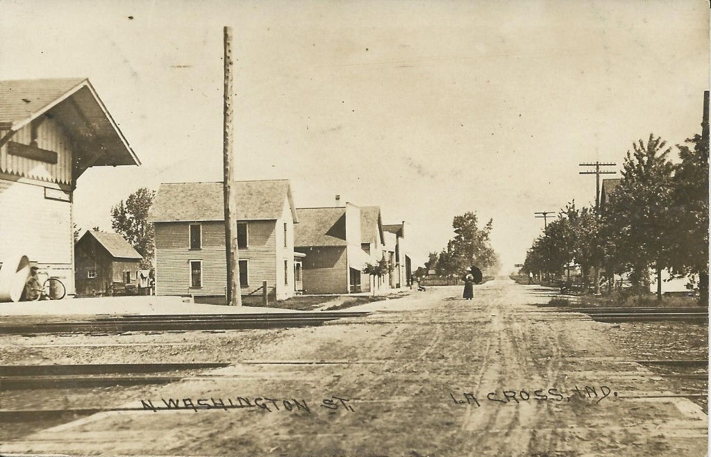 Postcard - 1909 - Looking north on N. Washington St., LaCrosse, IND - front